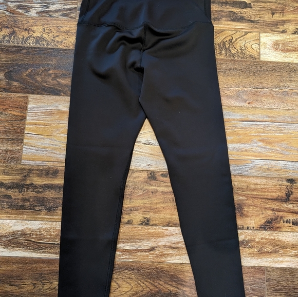 NWT Under Armour Compression Coldgear Leggings - Picture 2 of 3